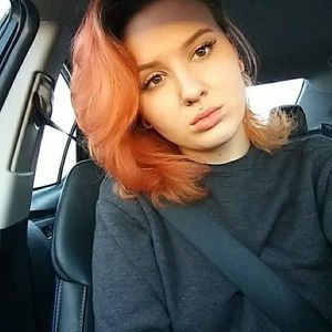 Meet your Posher, Danika